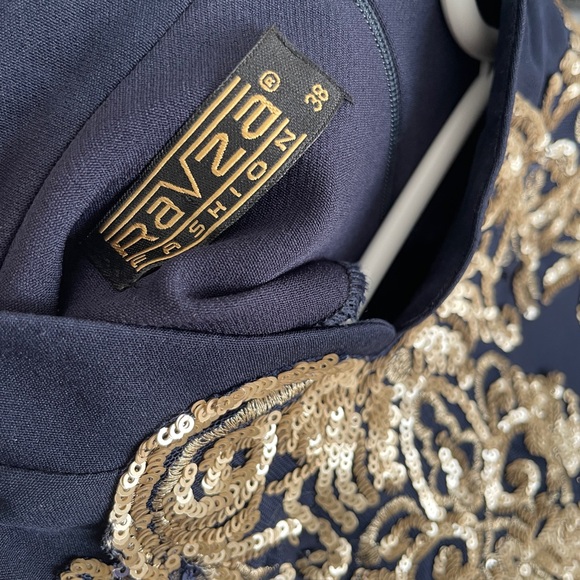Gorgeous navy and gold sequined evening dress - Picture 3 of 5